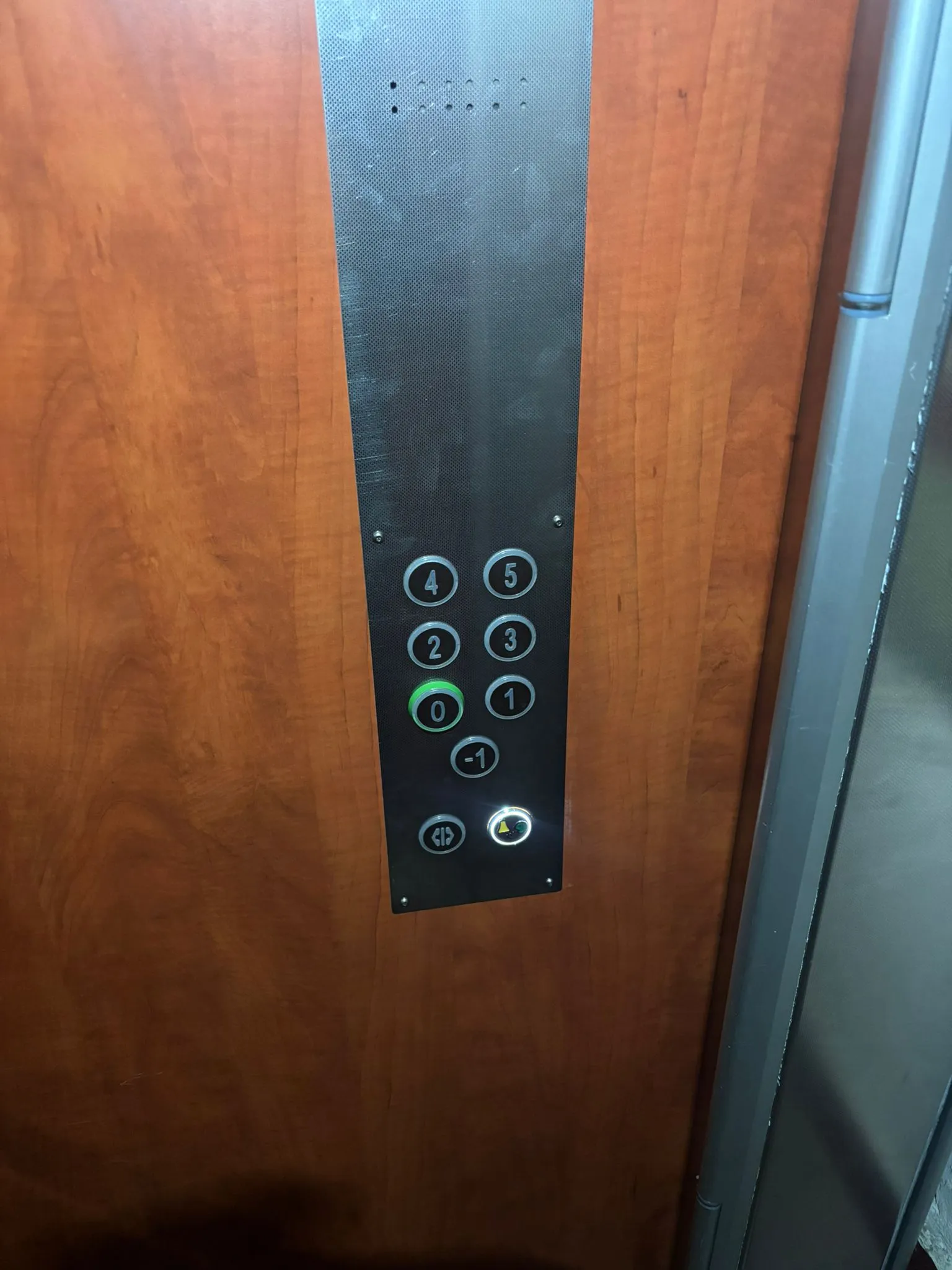 Remplacement d’une plaque à bouton